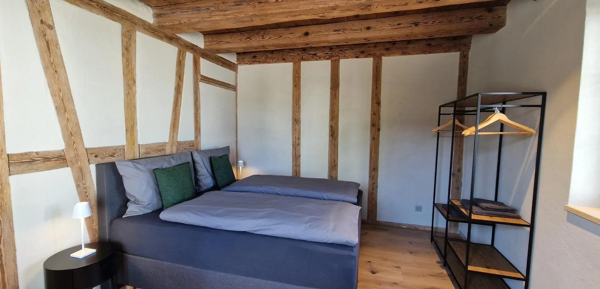 Visionary Hospitality Bassersdorf, Zuerich - Premium Apartments In Swiss Style With Free Parking, Washer, Kitchen, Terrace, Vaulted Cellar Event Room, 15' City & Airport Schweiz