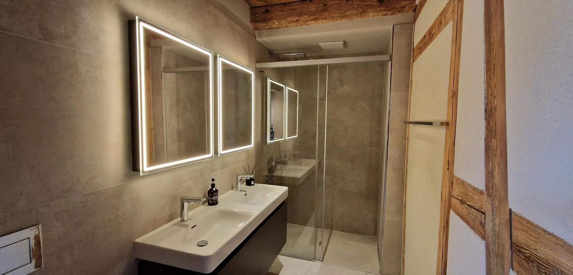 Visionary Hospitality Bassersdorf, Zuerich - Premium Apartments In Swiss Style With Free Parking, Washer, Kitchen, Terrace, Vaulted Cellar Event Room, 15' City & Airport