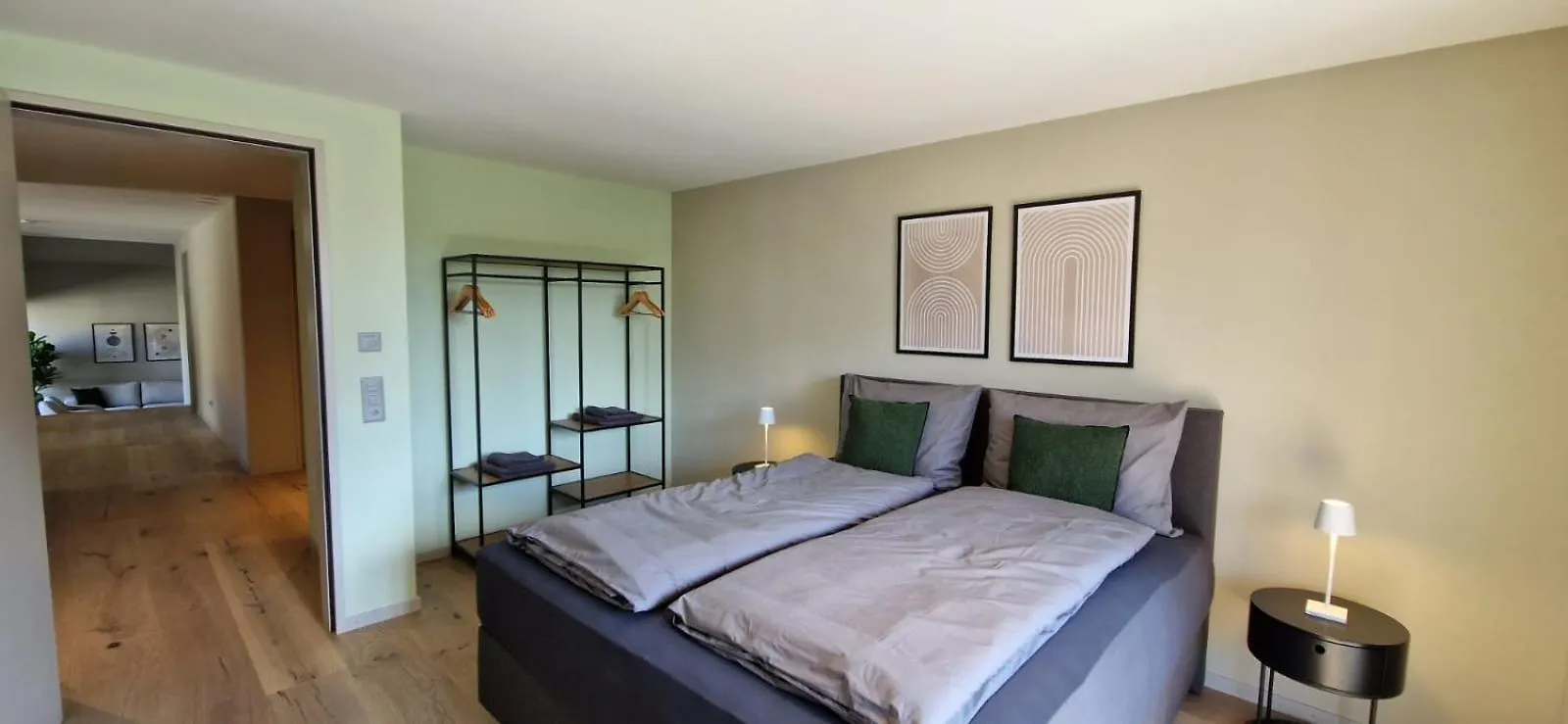 Visionary Hospitality Bassersdorf, Zuerich - Premium Apartments In Swiss Style With Free Parking, Washer, Kitchen, Terrace, Vaulted Cellar Event Room, 15' City & Airport