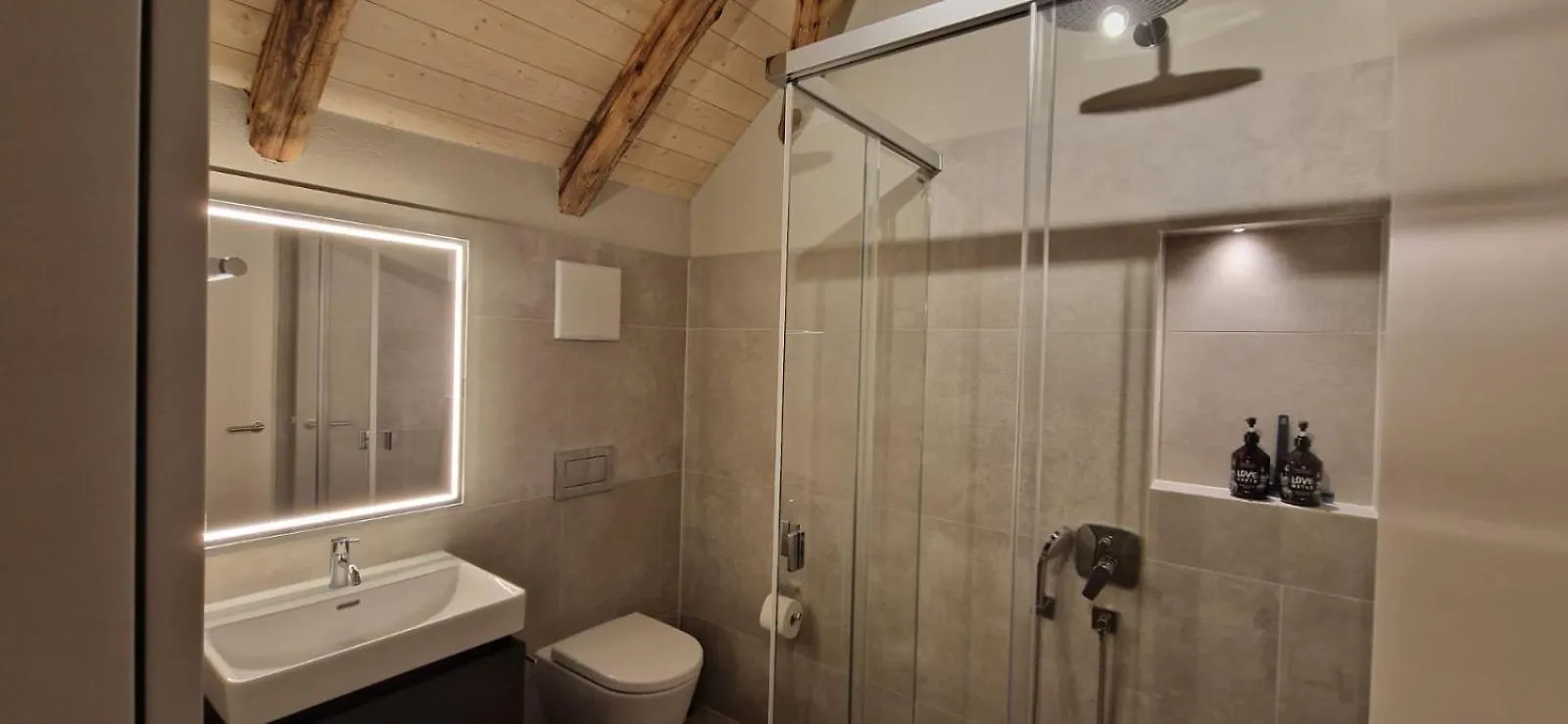 Visionary Hospitality Bassersdorf, Zuerich - Premium Apartments In Swiss Style With Free Parking, Washer, Kitchen, Terrace, Vaulted Cellar Event Room, 15' City & Airport