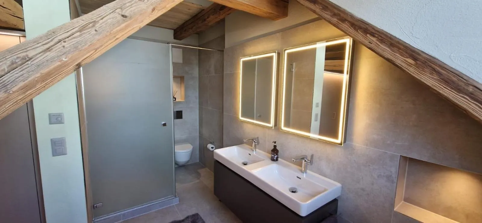 Visionary Hospitality Bassersdorf, Zuerich - Premium Apartments In Swiss Style With Free Parking, Washer, Kitchen, Terrace, Vaulted Cellar Event Room, 15' City & Airport Schweiz