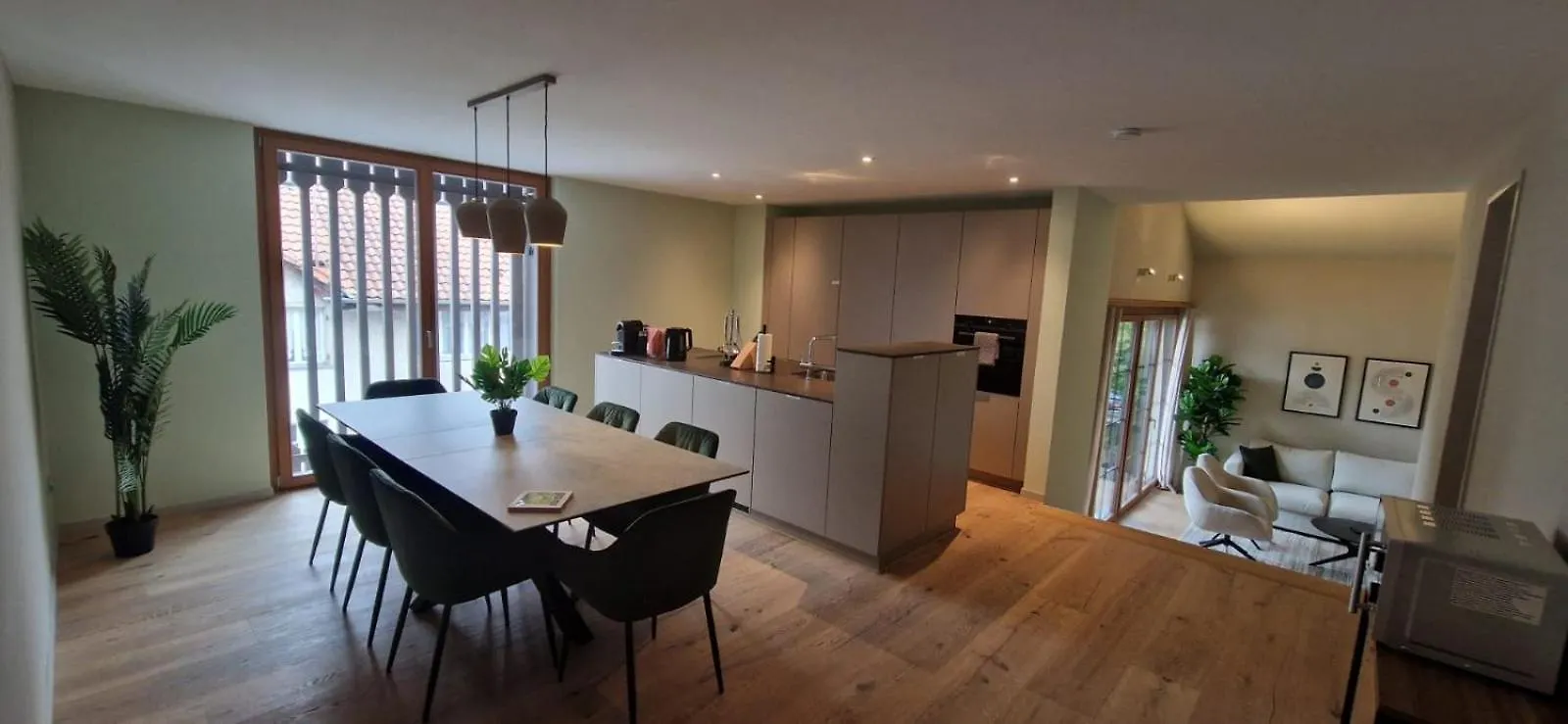 Visionary Hospitality Bassersdorf, Zuerich - Premium Apartments In Swiss Style With Free Parking, Washer, Kitchen, Terrace, Vaulted Cellar Event Room, 15' City & Airport